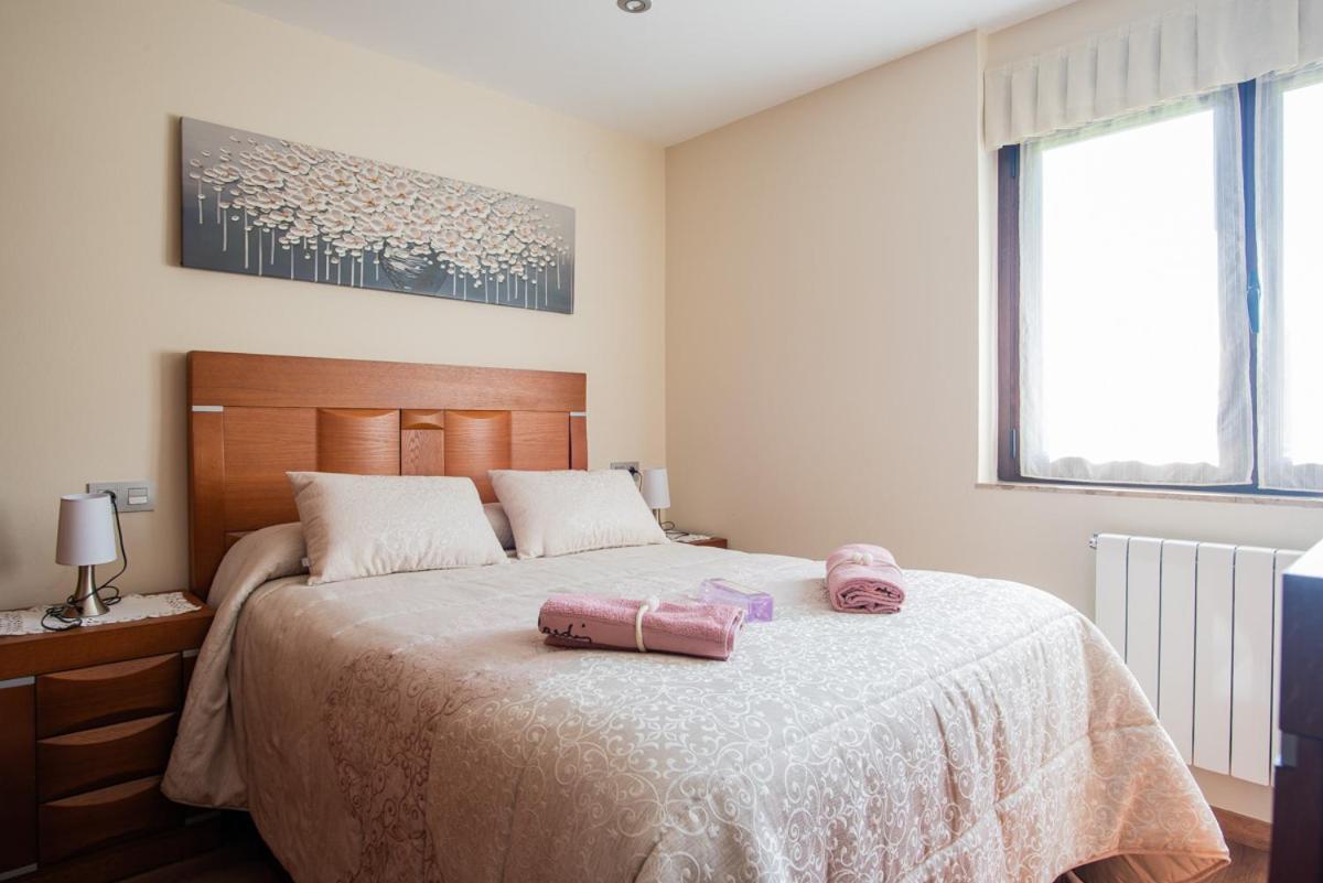 Apartamentos La Cortina Onís Buitenkant foto