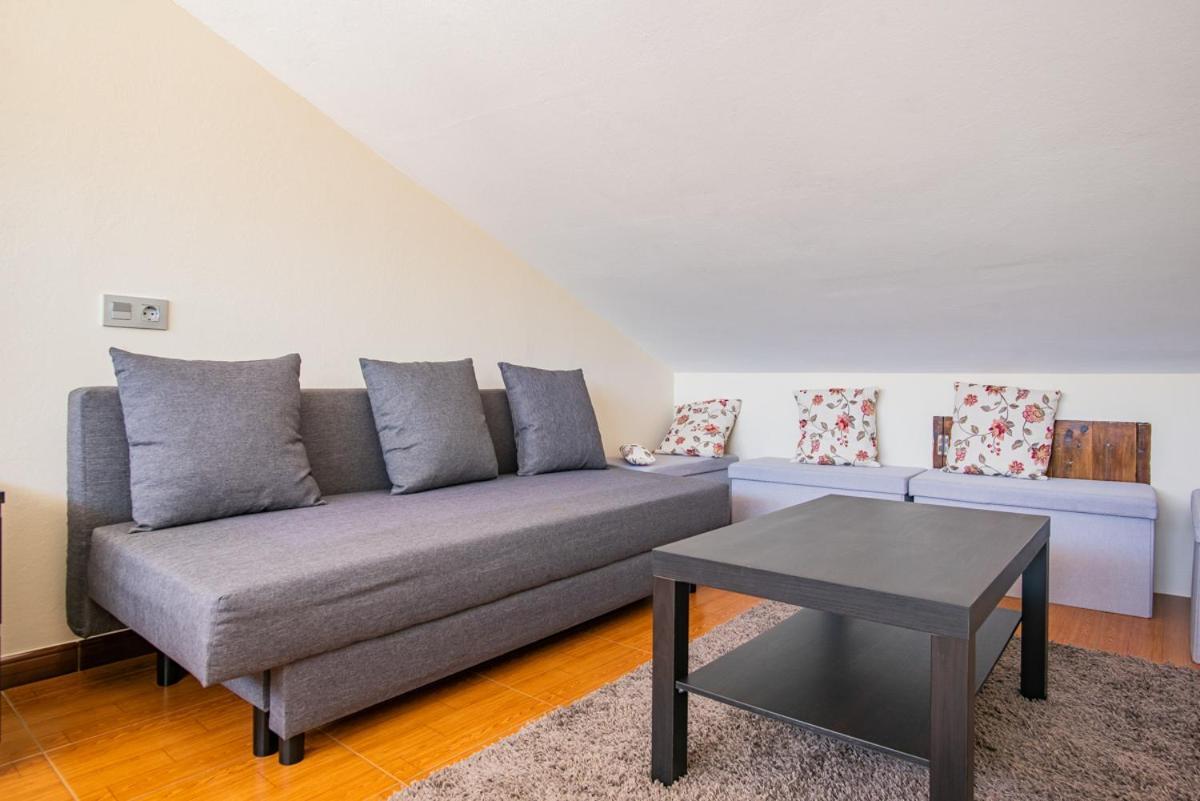 Apartamentos La Cortina Onís Buitenkant foto